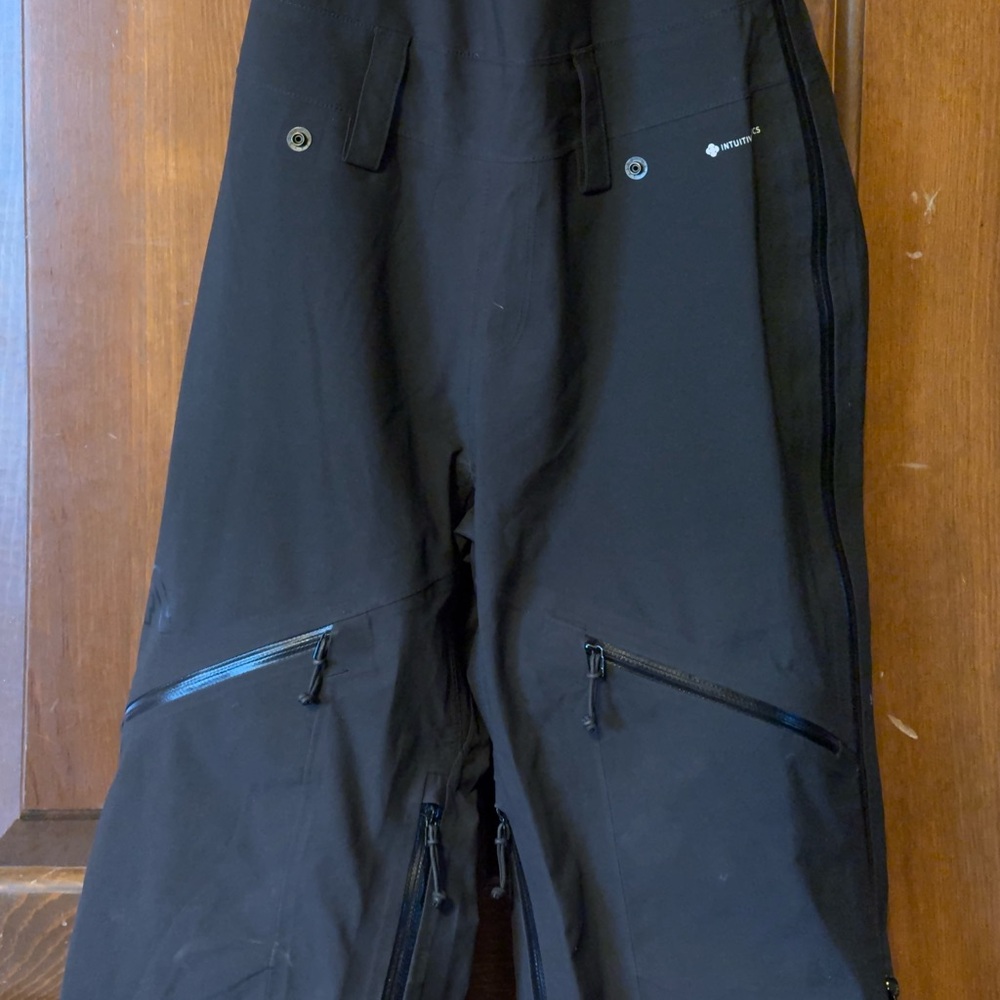 Flylow Foxy Bib Pants - Women's (only worn 3 times)